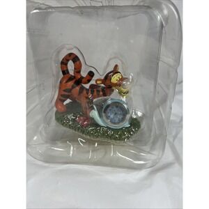 Disney Do You Bounce Too Tigger‎ Winnie the Pooh Figurine Snail Desk Clock